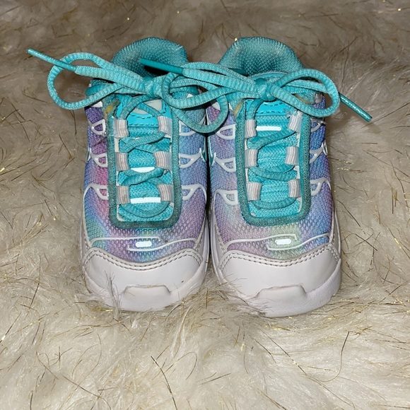 Nike | Unicorn | size 4c - Picture 4 of 10